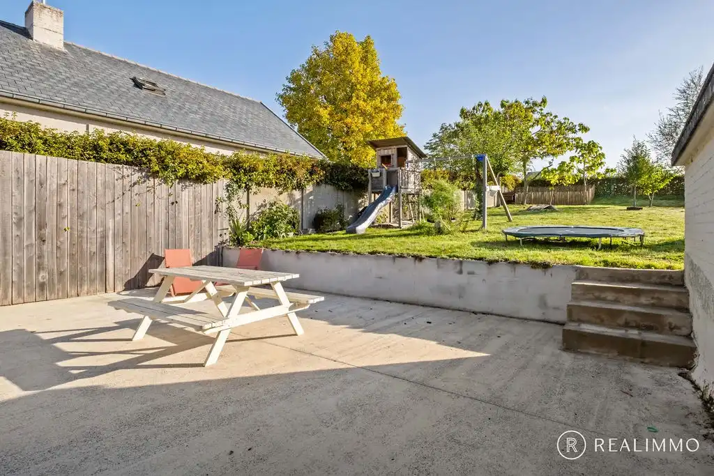 Stijlvol gerenoveerde woning met loods aan de voet van de Kluis! foto 26