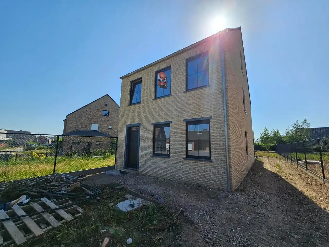 Huis te huur foto {{pictureIndex}}