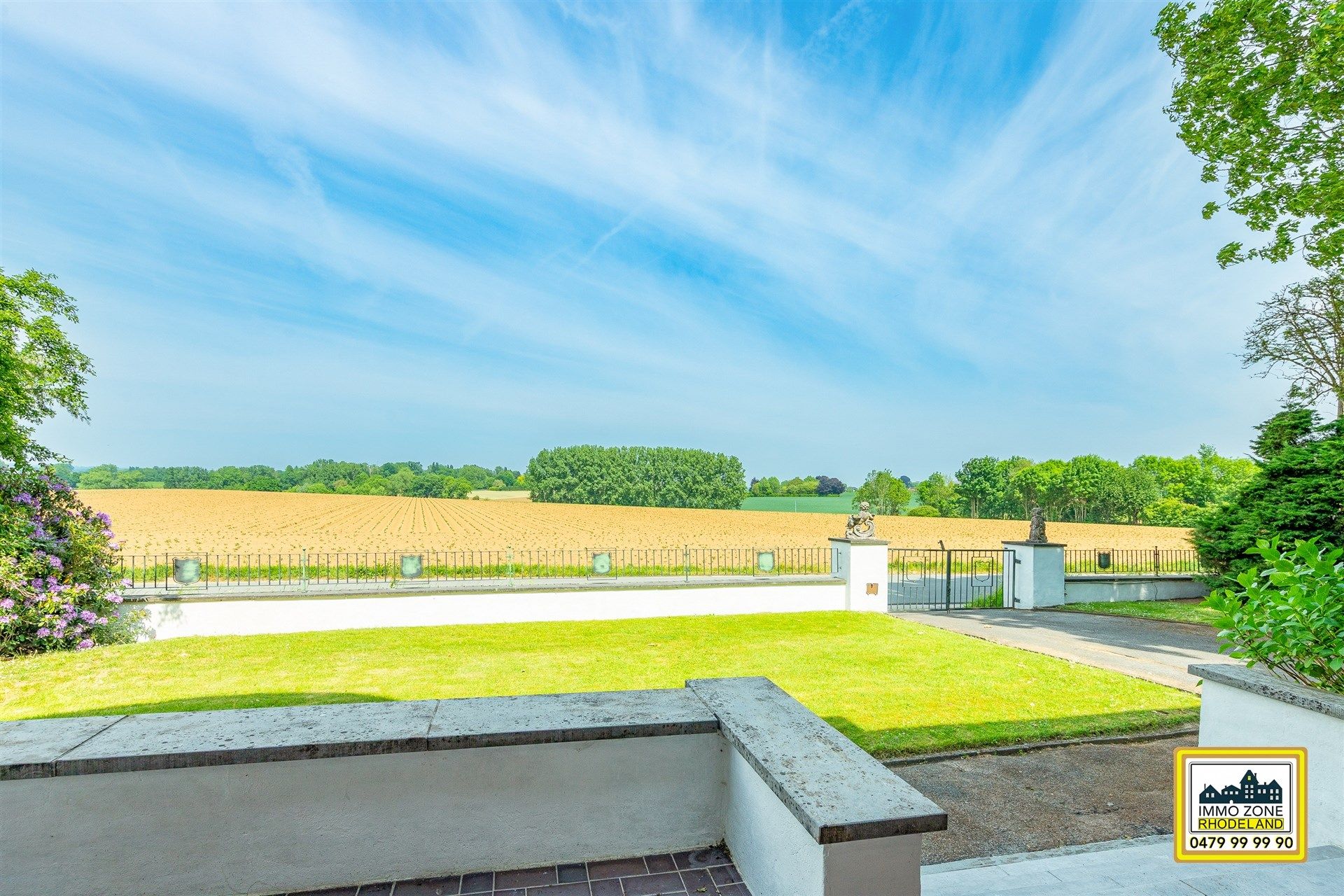 Exclusieve villa met prachtige tuin foto 6