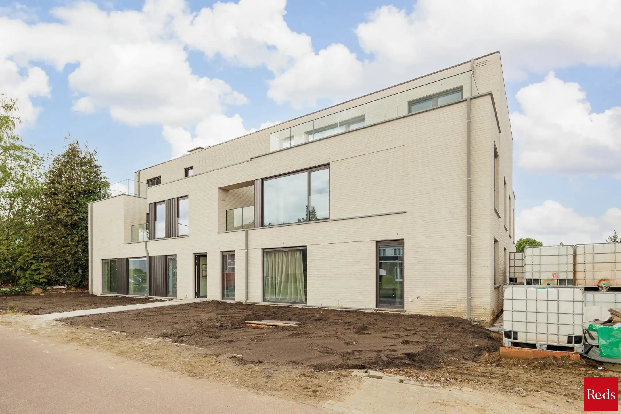 Nieuwbouw gelijkvloers appartement met tuin en terras foto 3