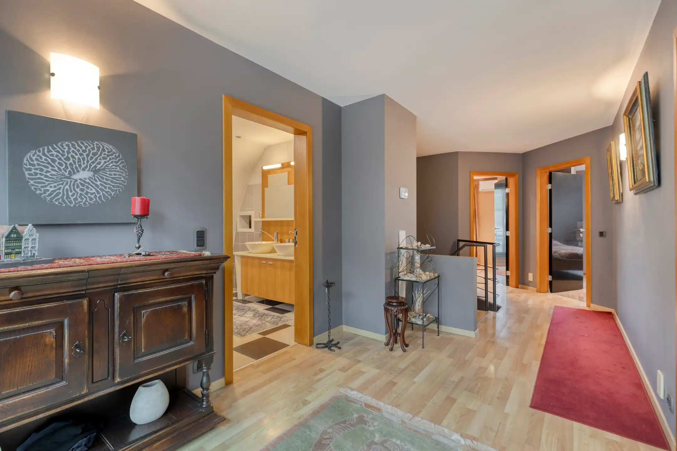 Perfect instapklare woning met aparte handelsruimte foto 10