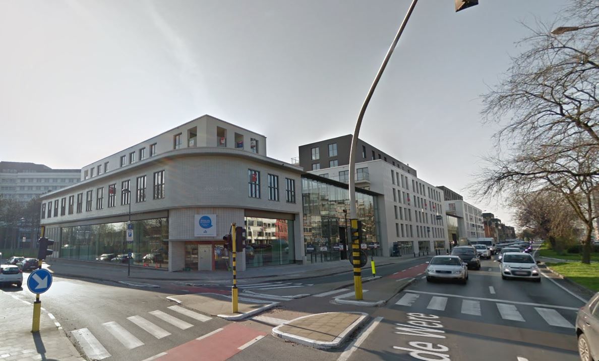 Nieuwbouw autostaanplaats te huur in afgesloten parkeergarage nabij Gent centrum foto 9