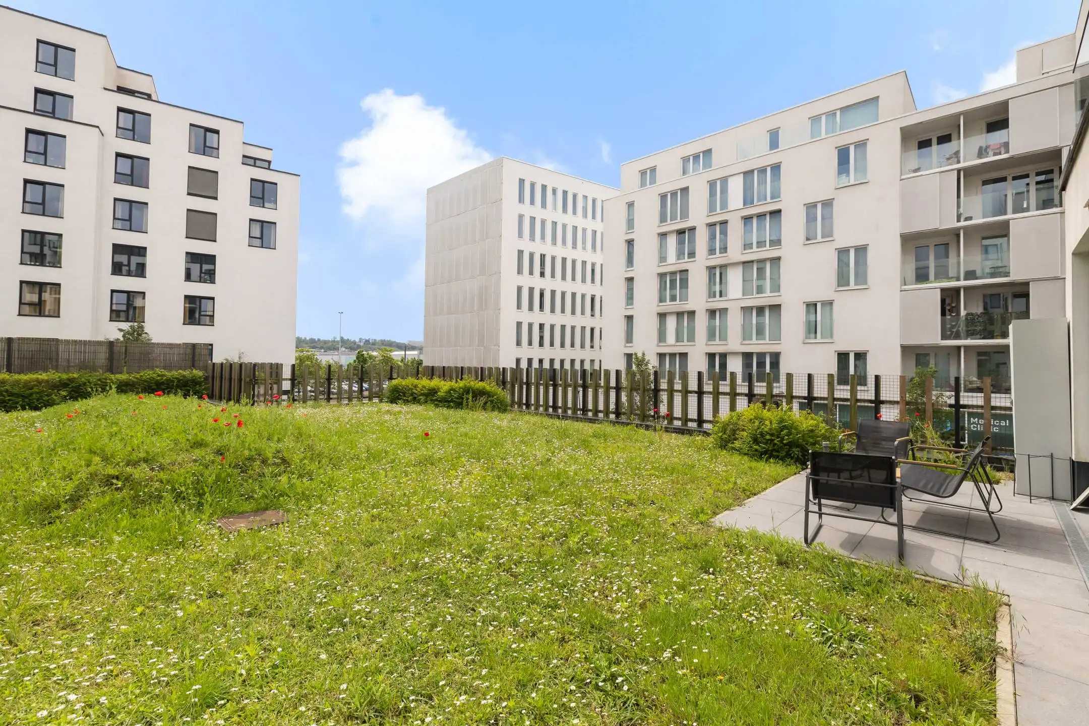 RECENT GEBOUWD APPARTEMENT AAN HET KANAAL, 1 SLPK + TERRAS foto 20