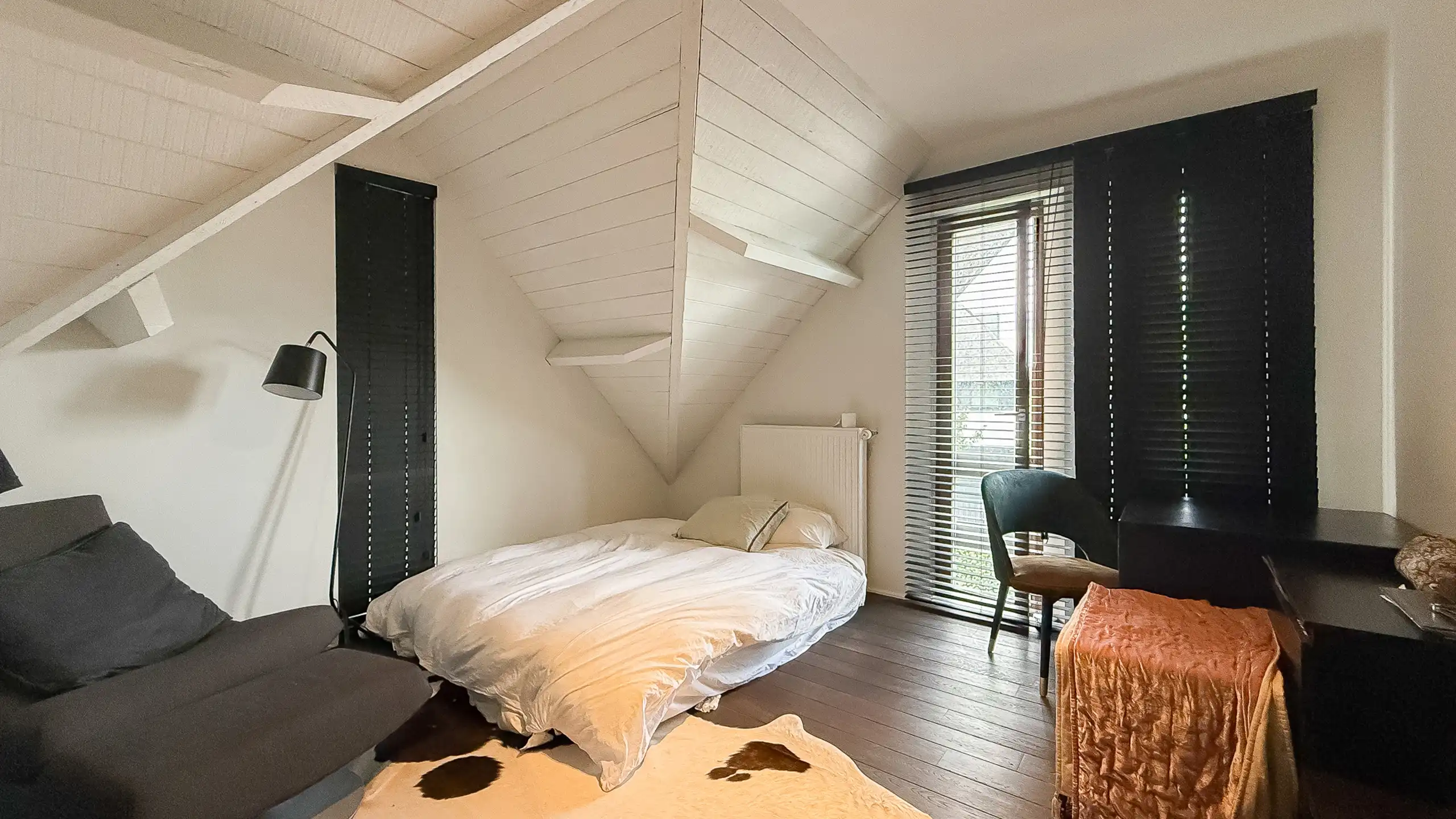 Villa met privé- en praktijkgedeelte – stijlvolle tuin foto 11