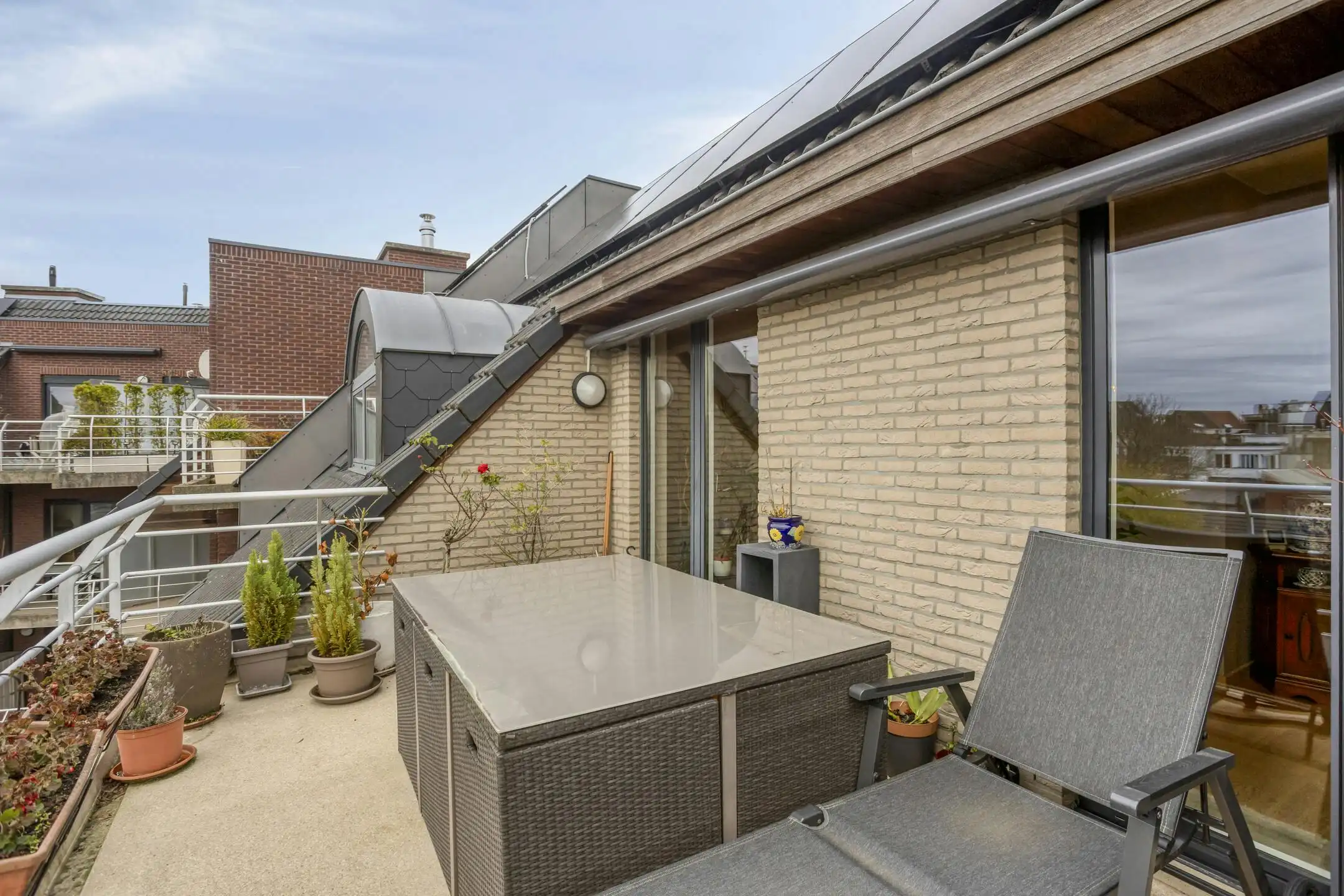 Penthouse (158m²) met 3 slaapkamers en staanplaats in Laken foto 19