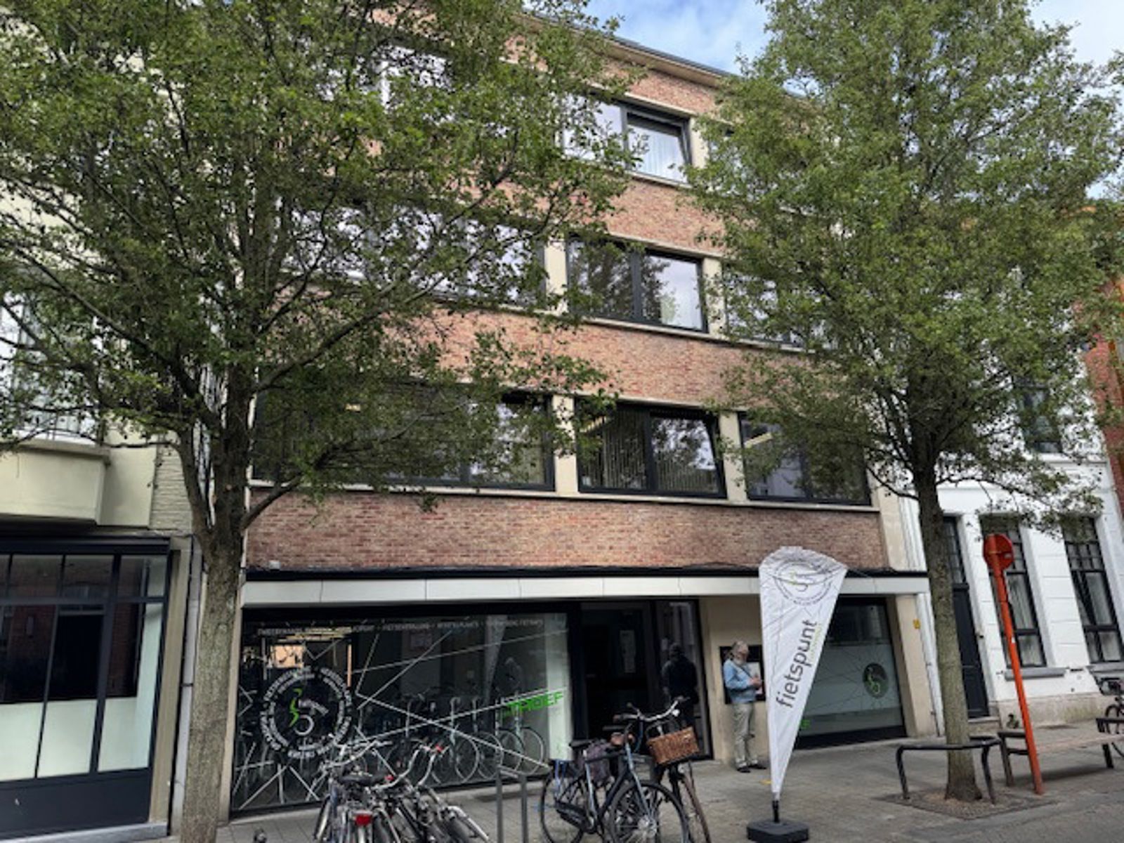 ()=>{if(producerUpdateValueVersion(node),producerAccessed(node),node.value===ERRORED)throw node.error;return node.value} Leopoldstraat 24/3 - 2300 Turnhout