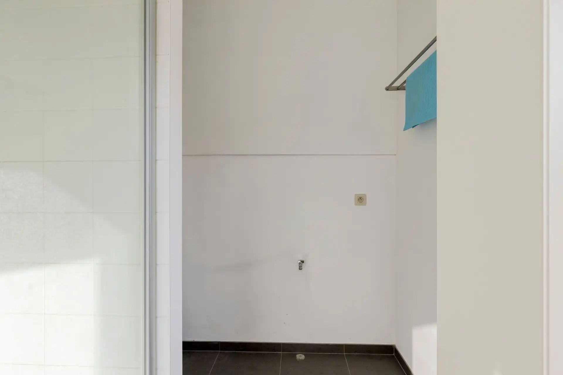Perfect onderhouden appartement nabij centrum foto 9
