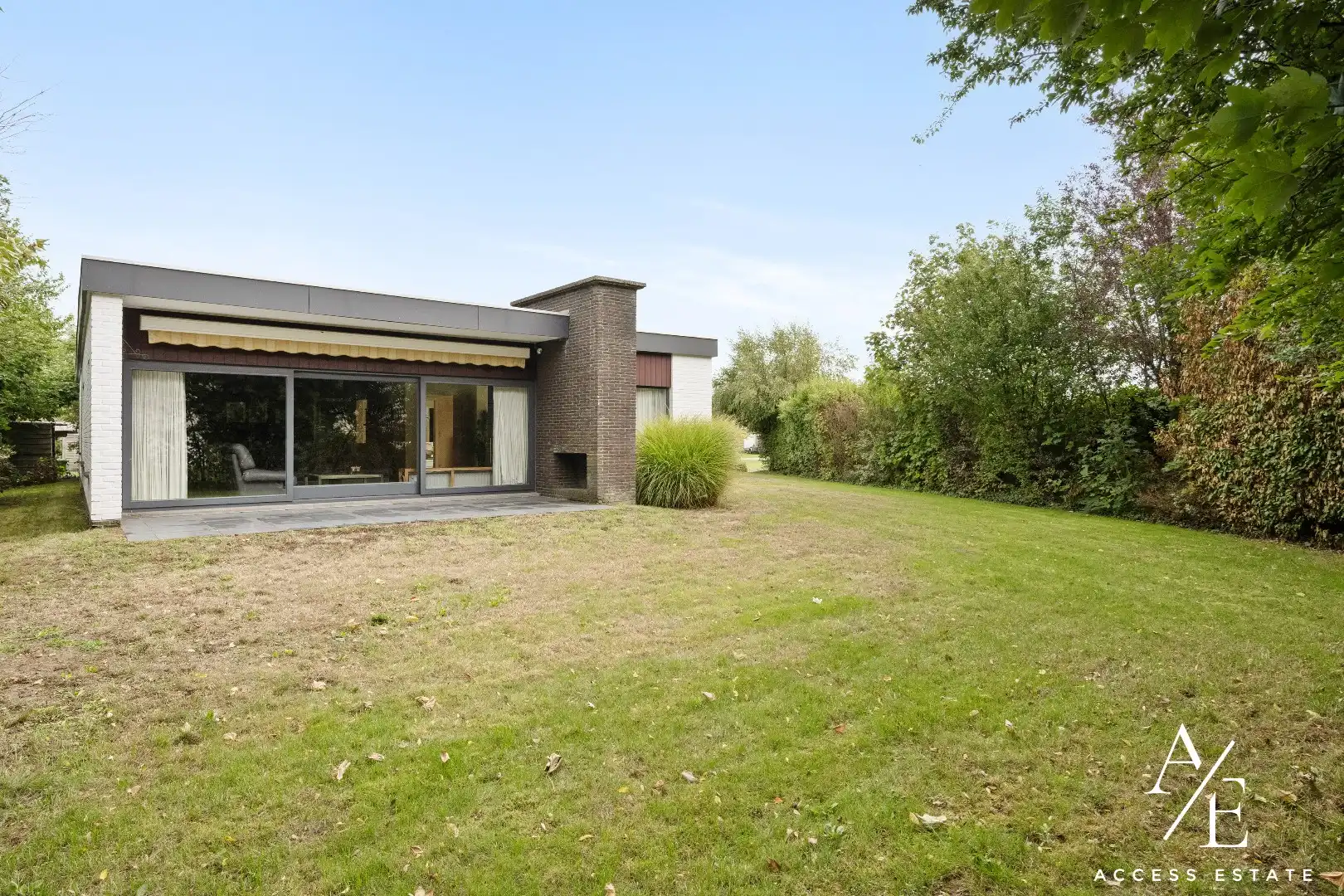 EVERGEM - Charmante bungalow met renovatiepotentieel en zonnige tuin foto 3