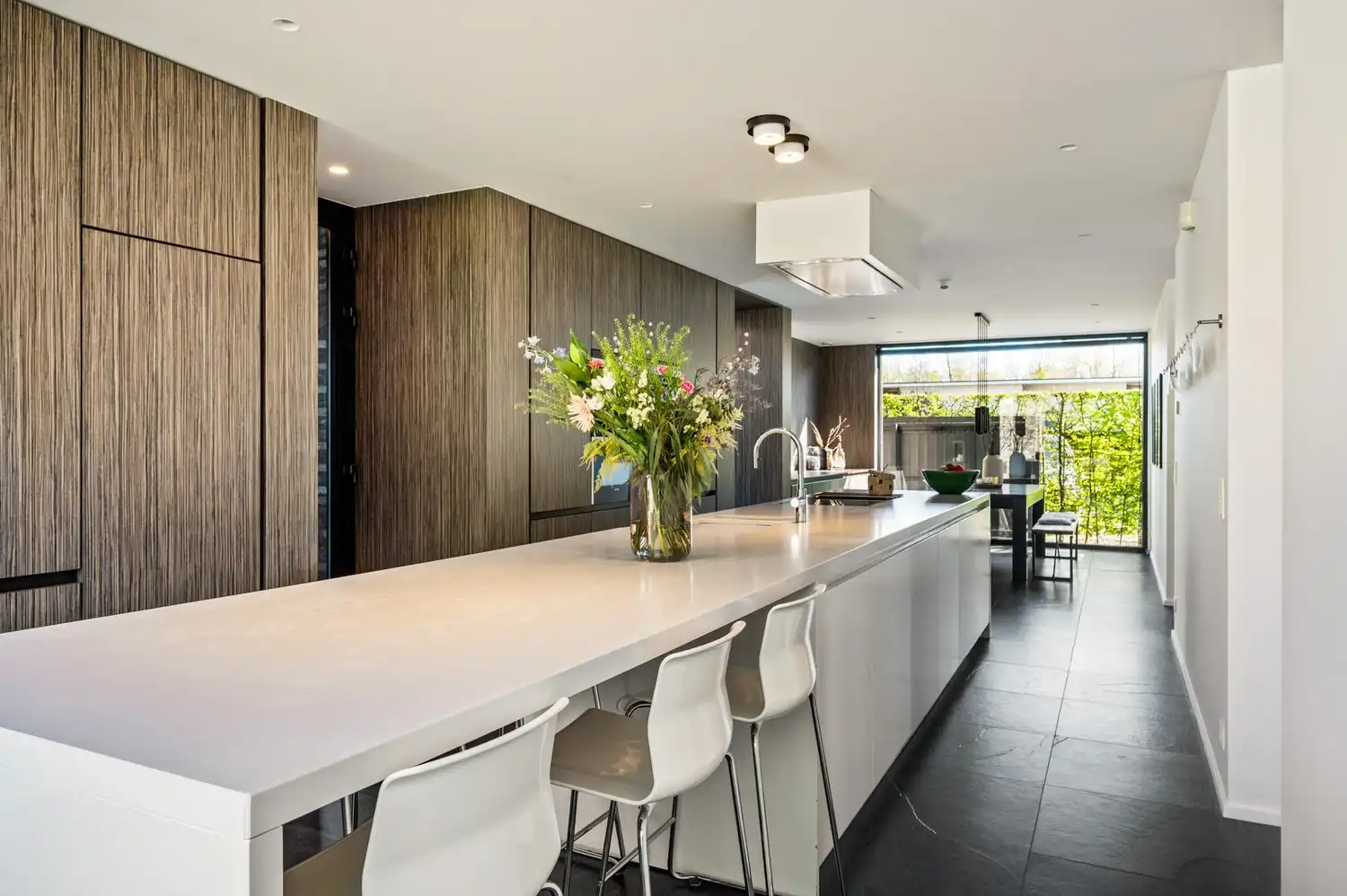 Energiezuinige villa met zwembad, wellness en praktijkruimte op een perceel van 998 m² te Putte foto 12