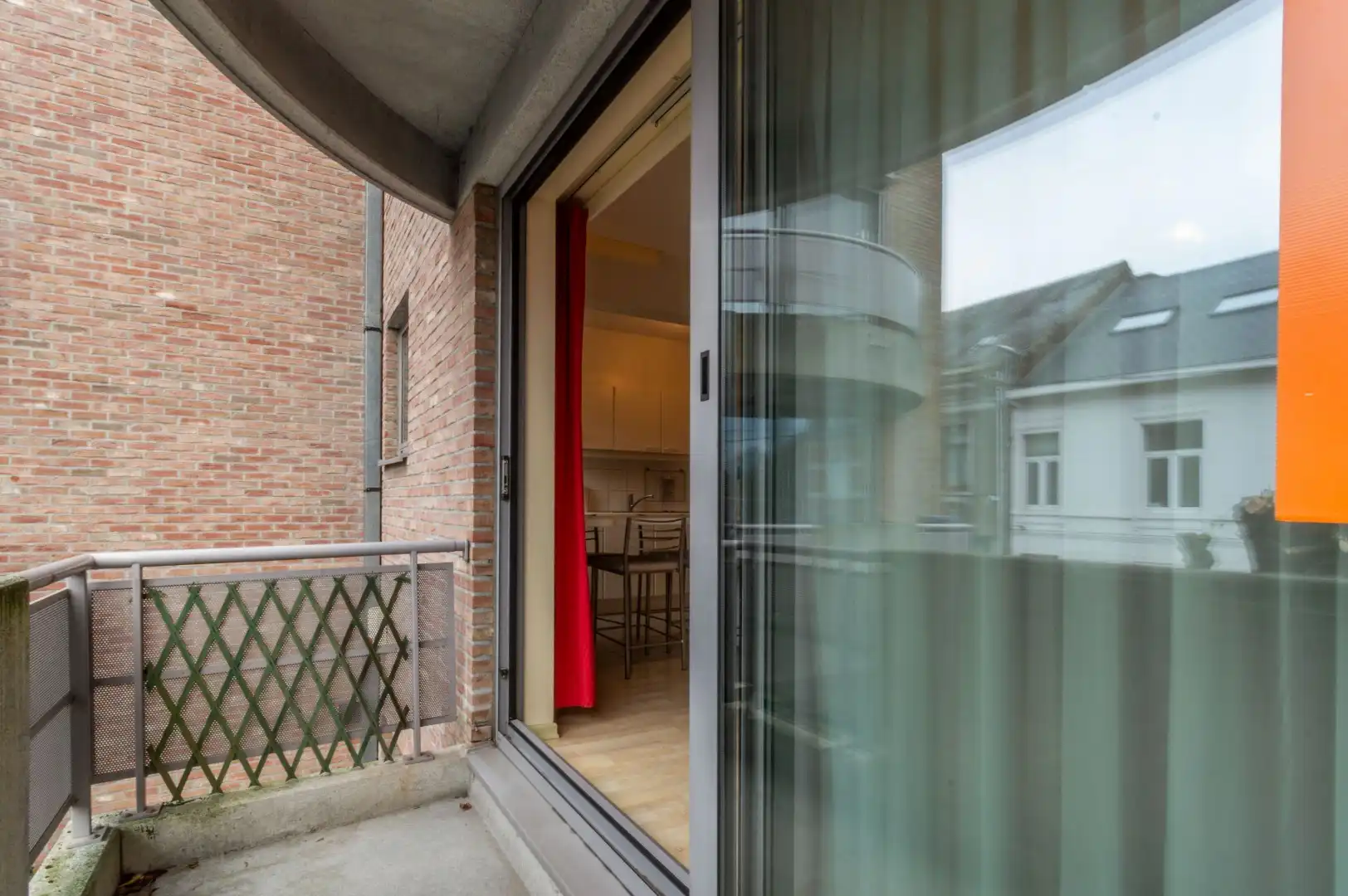 APP MET 2 SLP, TERRAS, STAANPLAATS & KELDER! foto 13