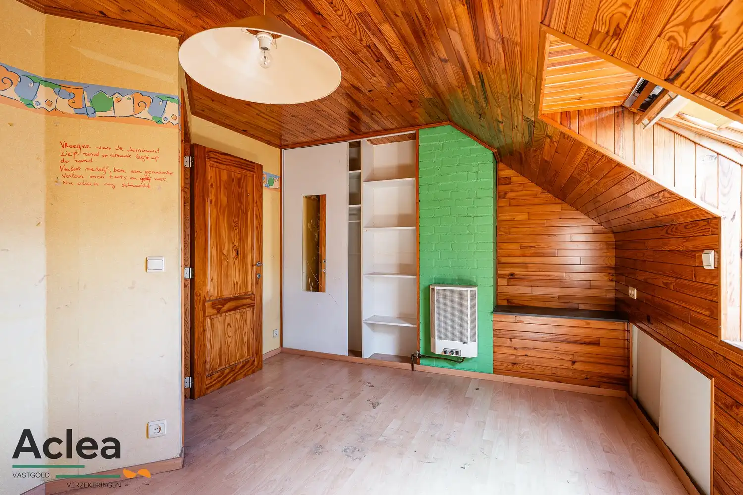 Te renoveren stadswoning met 4 slaapkamers en gezellige tuin foto 22