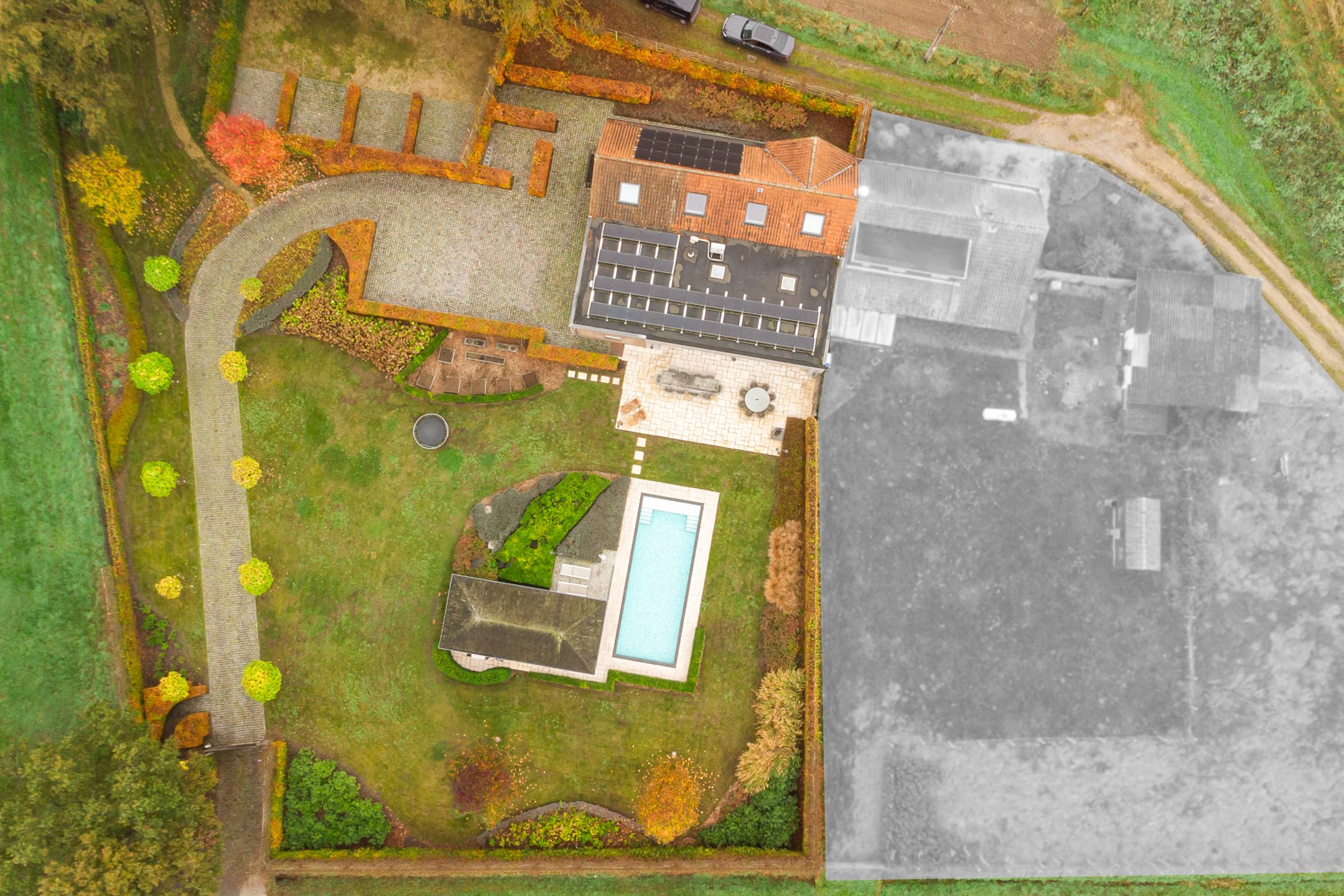 Unieke landelijke woning met prachtige tuin op 3338 m2  foto 17