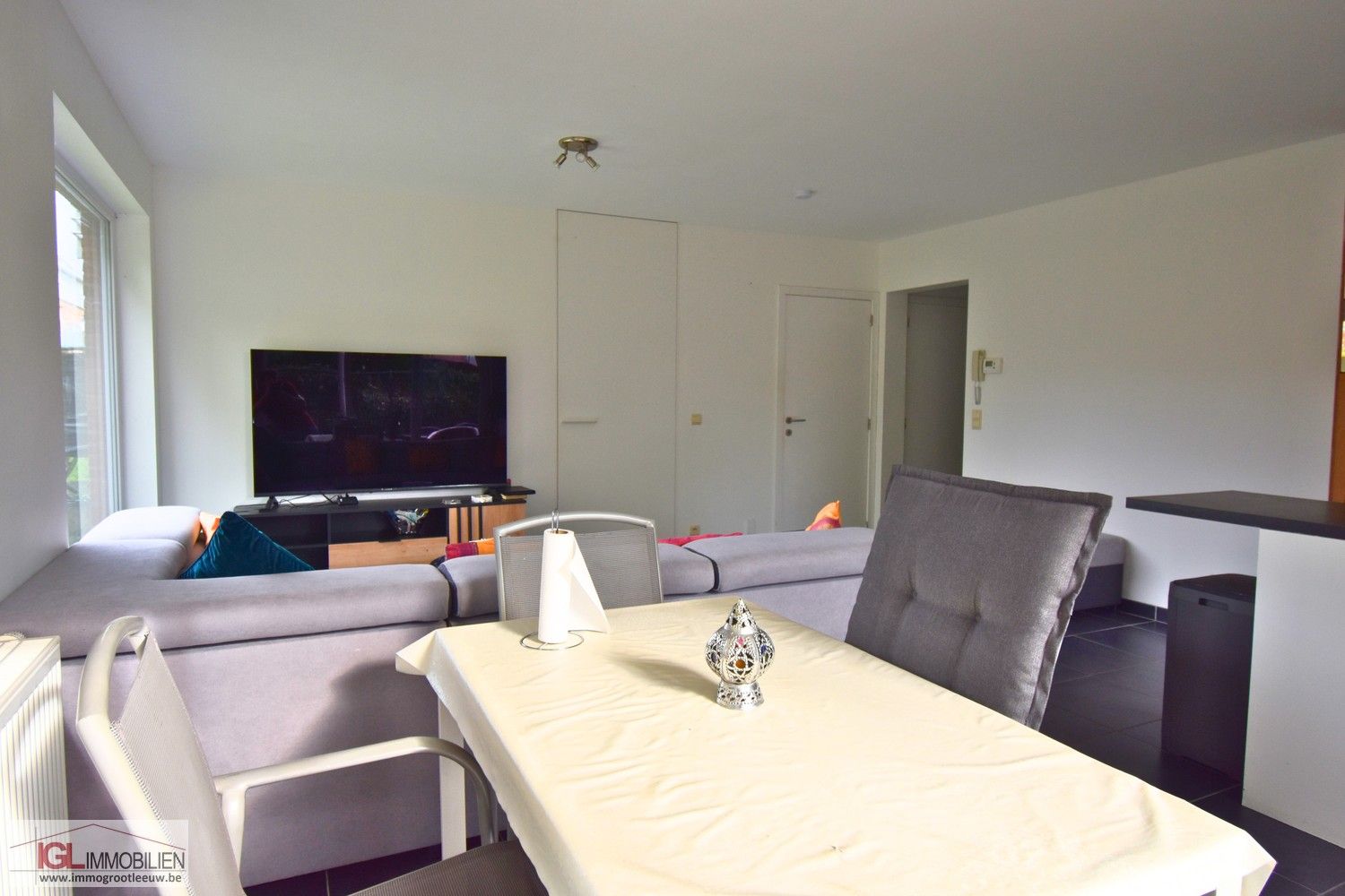 1-slaapkamerappartement te huur in Sint-Pieters-Leeuw foto 3
