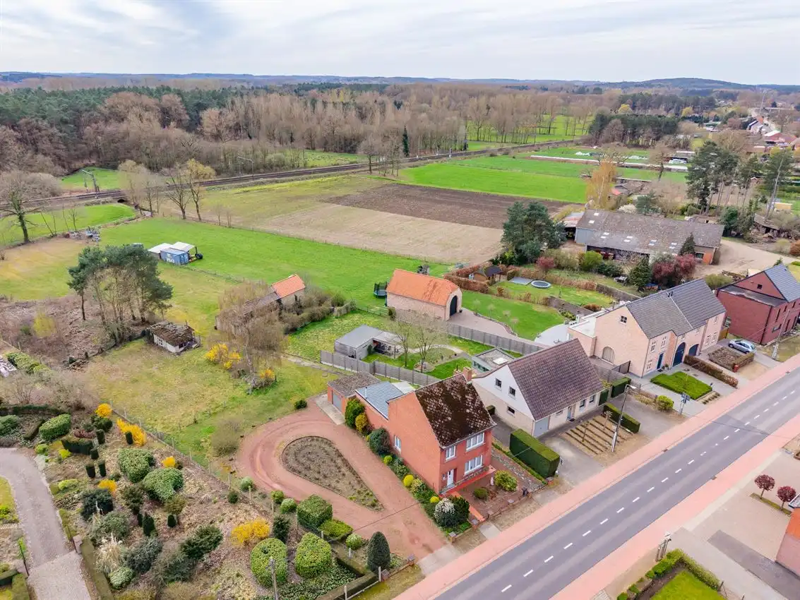 Te renoveren 3slk woning op uitzonderlijk perceel van 34 are  foto 30