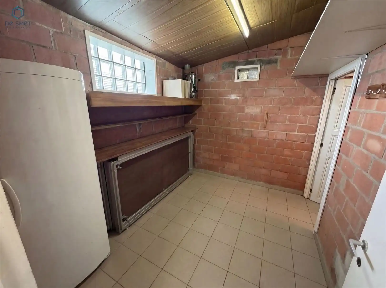 Te koop: Multifunctioneel gebouw voor culturele, recreatieve of sportieve activiteiten in Sint-Maria-Lierde (deelgemeente van Lierde) foto 7