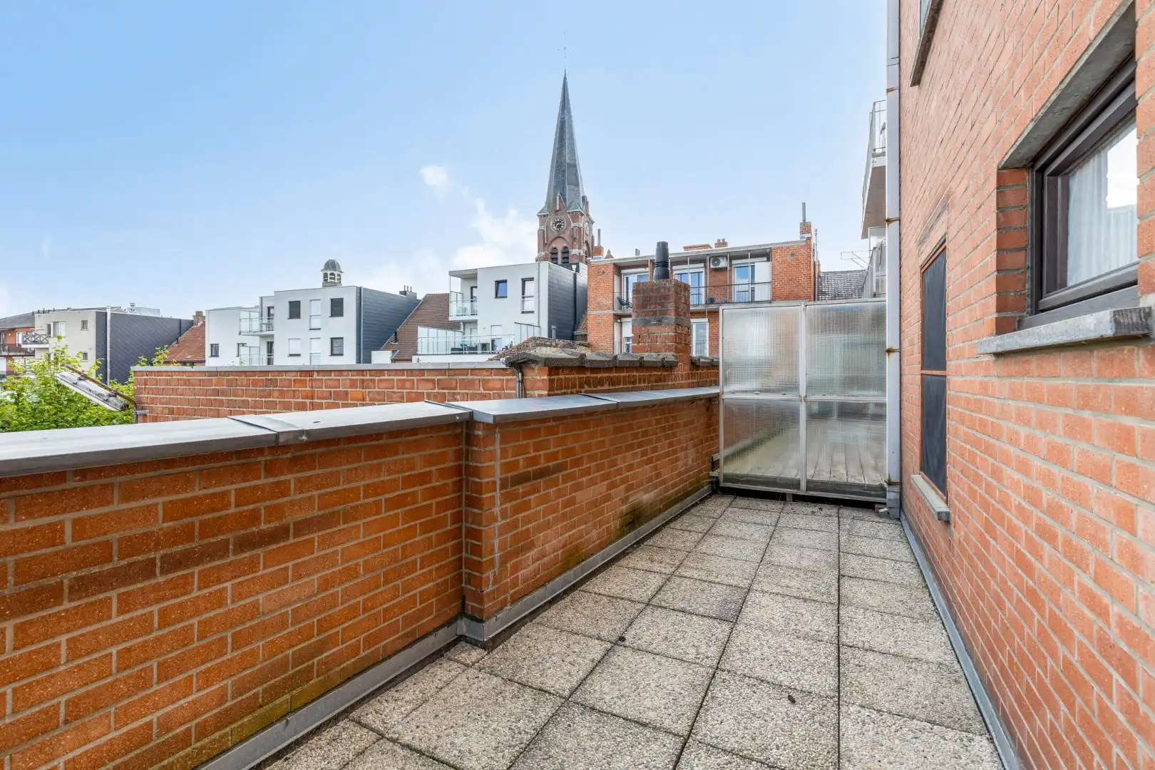 Gerenoveerd 2-slaapkamerappartement in het centrum! foto 12