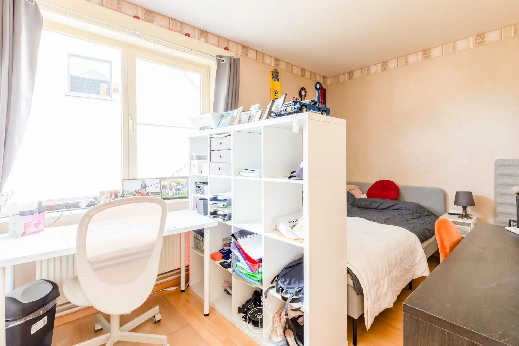 Instapklare halfopen bebouwing met garage en open zicht op de velden foto 15