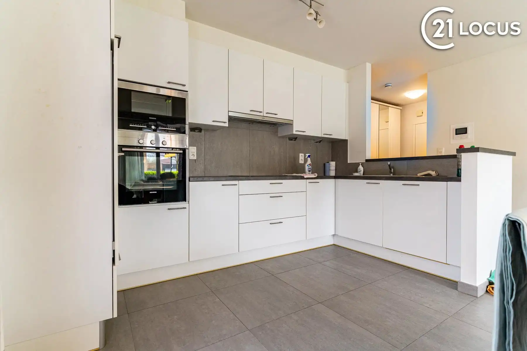 Instapklaar appartement te huur in hartje Bazel foto 10