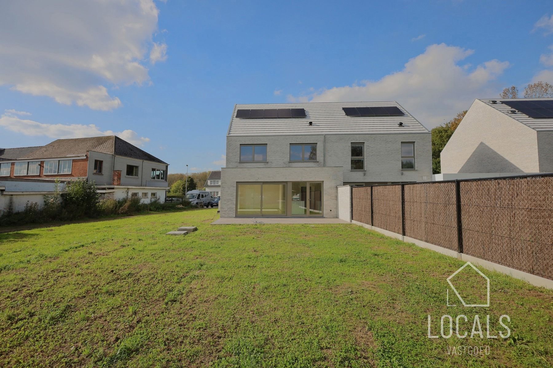 6% BTW mogelijk - moderne HO nieuwbouwwoning met carport foto 15