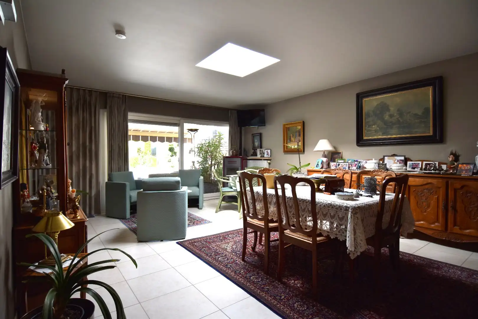 Instapklaar 2-slaapkamerappartement met garage en zonnige tuin te koop in centrum Gullegem foto 8