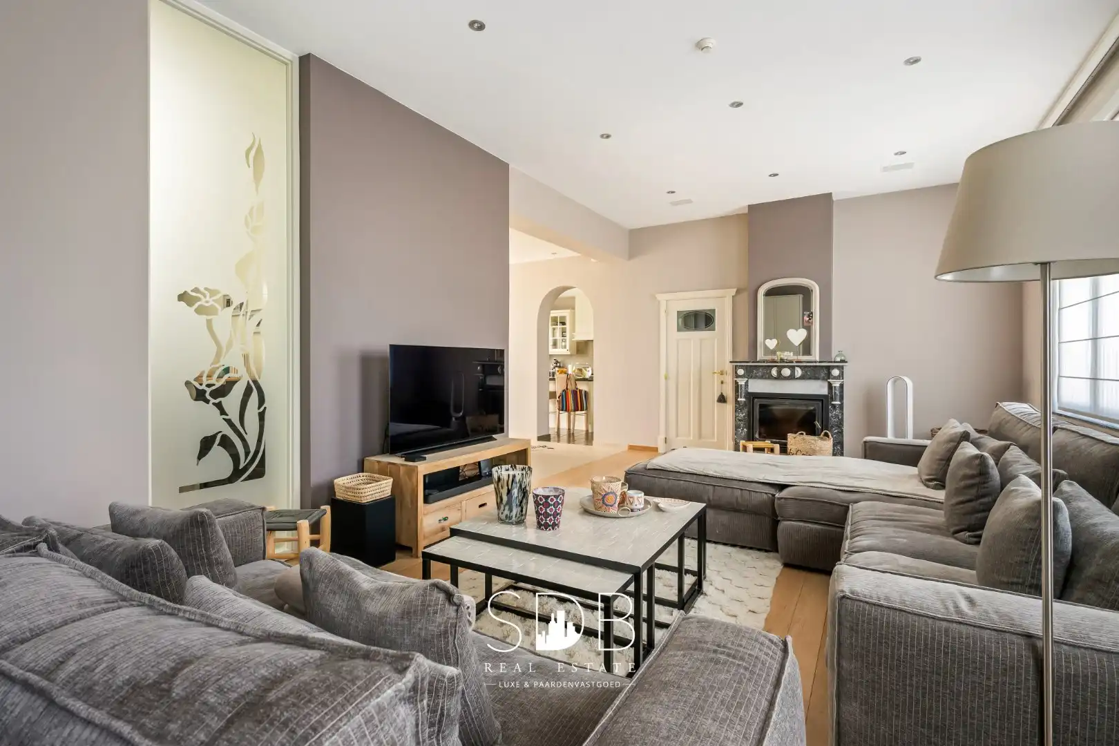 Prachtige landelijke hoeve woning met gezinstuin en graslanden op 1hectare foto 8