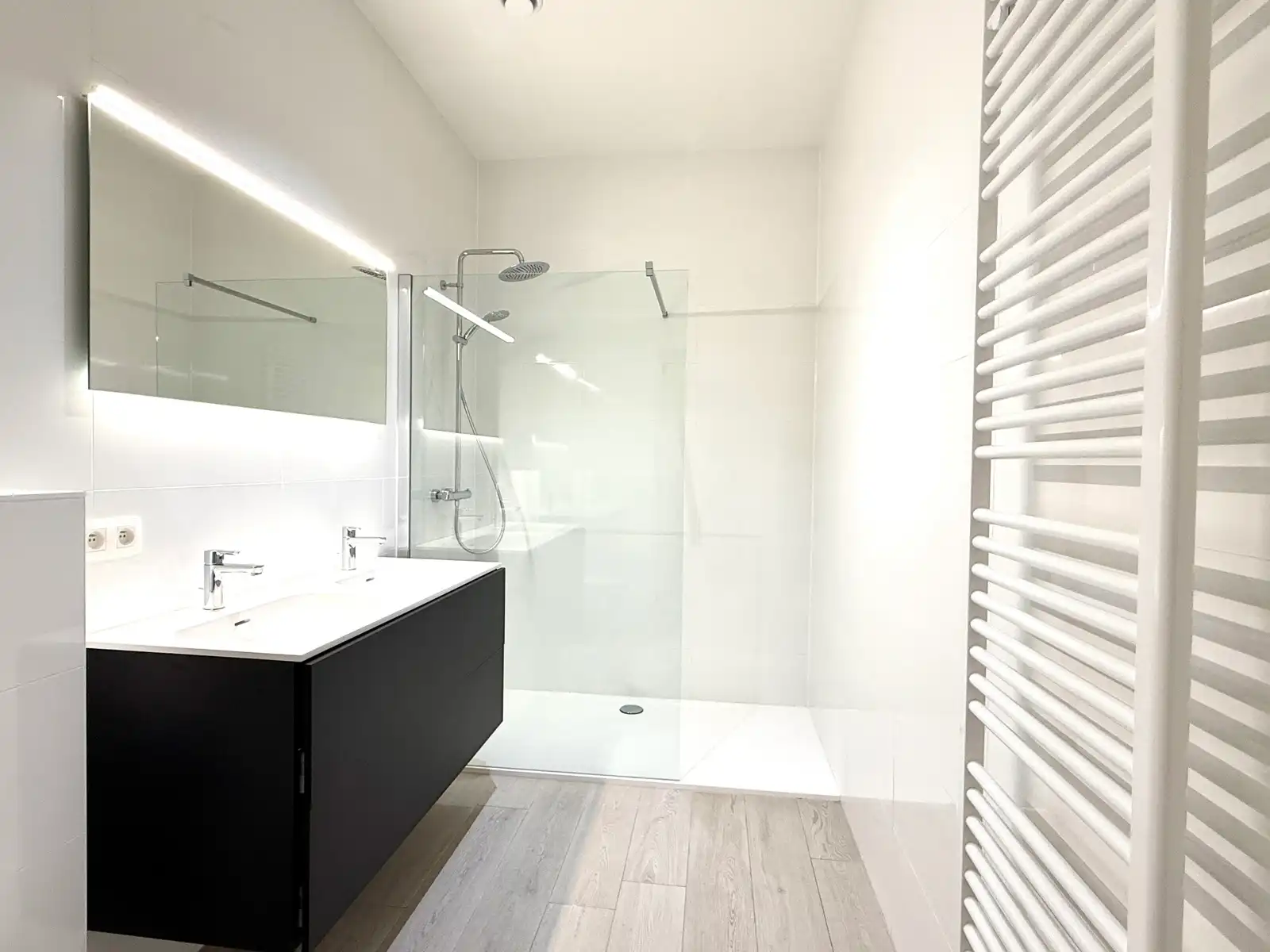 Ruim appartement met 3 slaapkamers foto 13