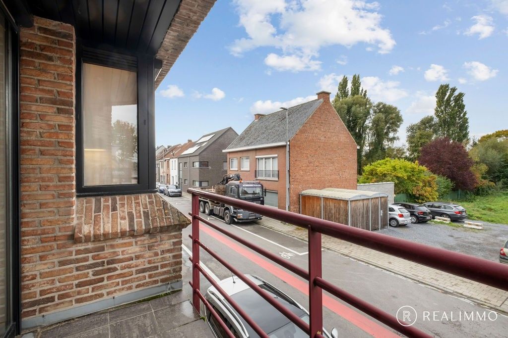 Duplexappartement met ruim terras in hartje Stasegem foto 6