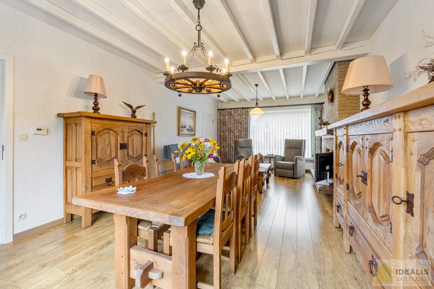IDEALIS VASTGOED - INSTAPKLARE GEZINSWONING OP EEN RUSTIG PERCEEL VAN 6A 14CA MET 3 KNAPPE SLAAPKAMERS foto 5