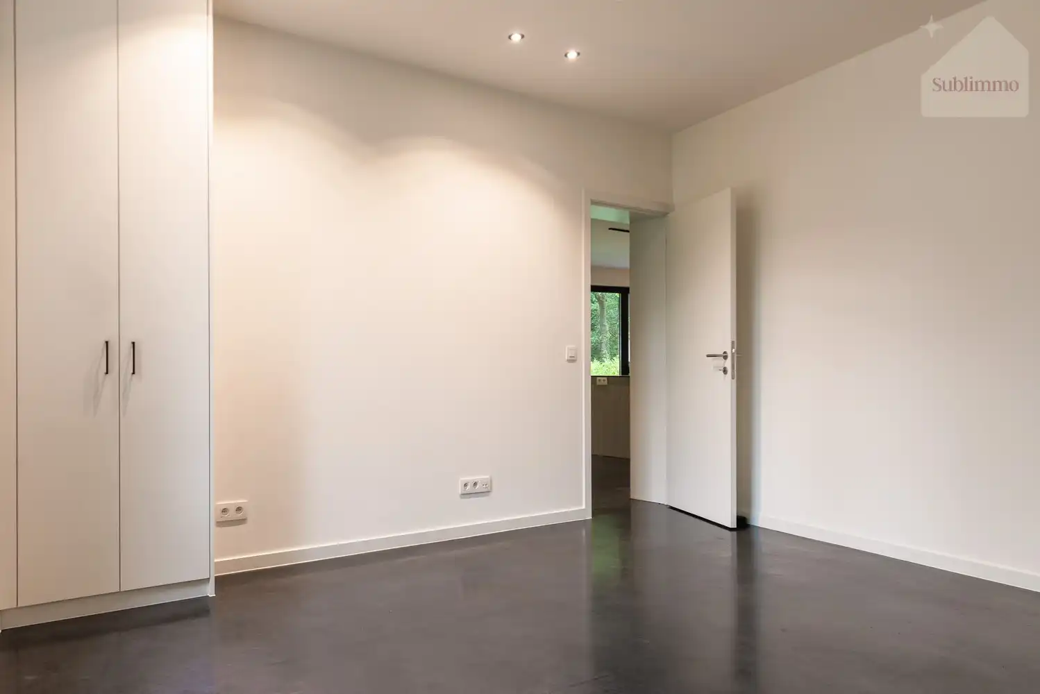 Volledig gerenoveerde karakterwoning met prachtige aangelegde tuin, polyvalente ruimte en 3 slaapkamers foto 22