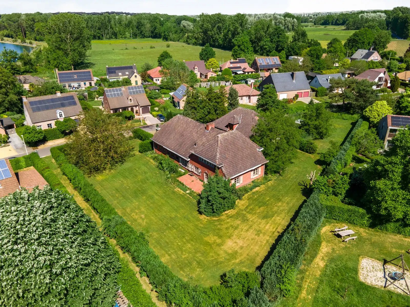 Hoevevilla op uniek perceel met veel potentieel foto 10