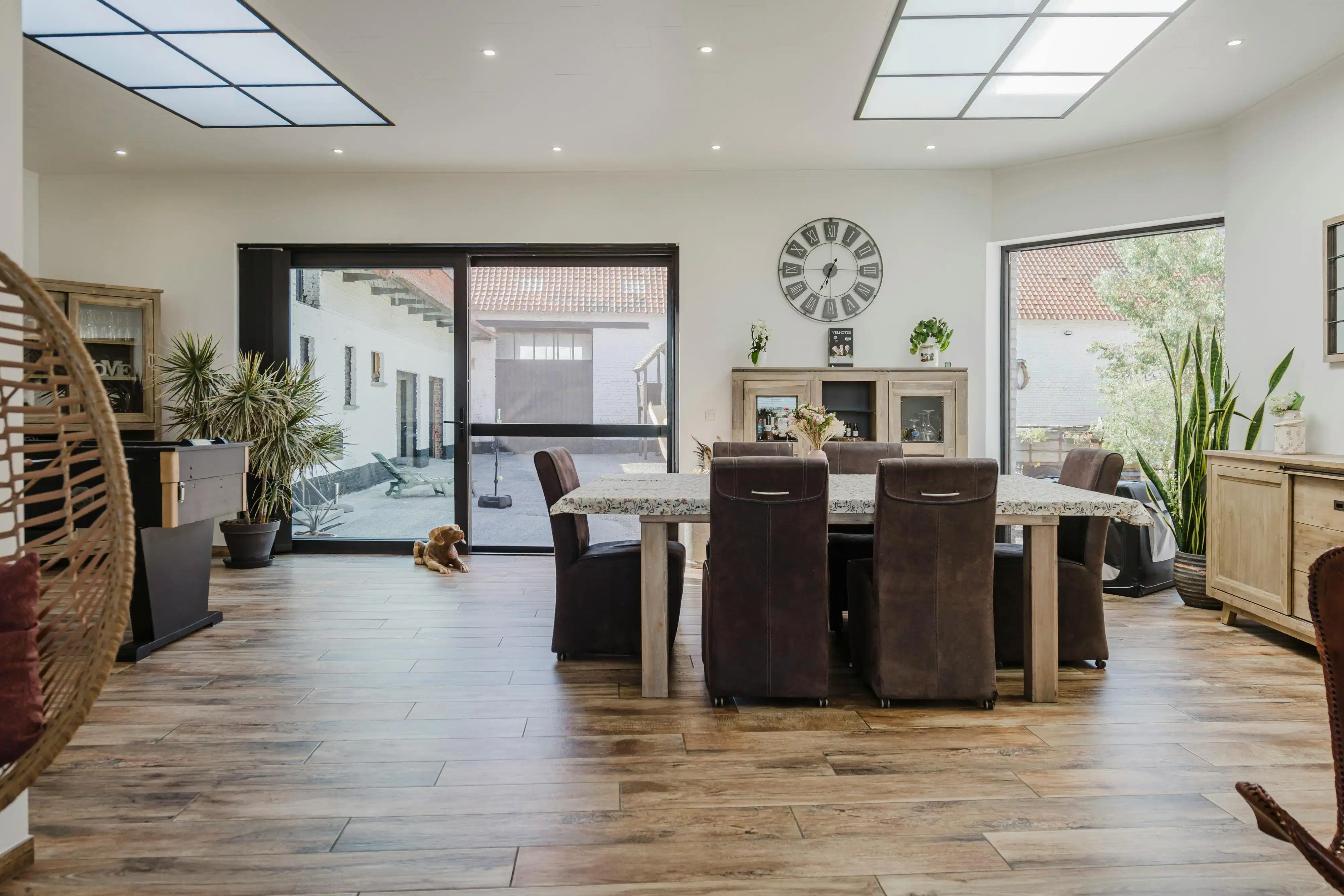 Karaktervolle hoeve met open zicht op de Kemmelberg en tal van mogelijkheden op 7.425 m² foto 16