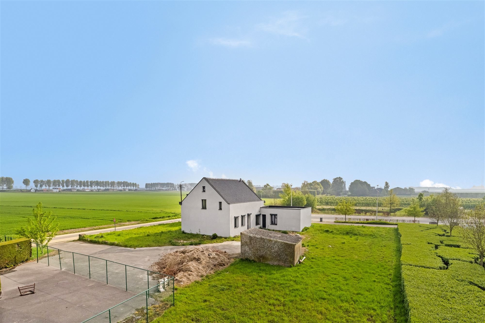 Landelijk en rustig gelegen huis (270m²) op een perceel van 1.887m²  foto 2