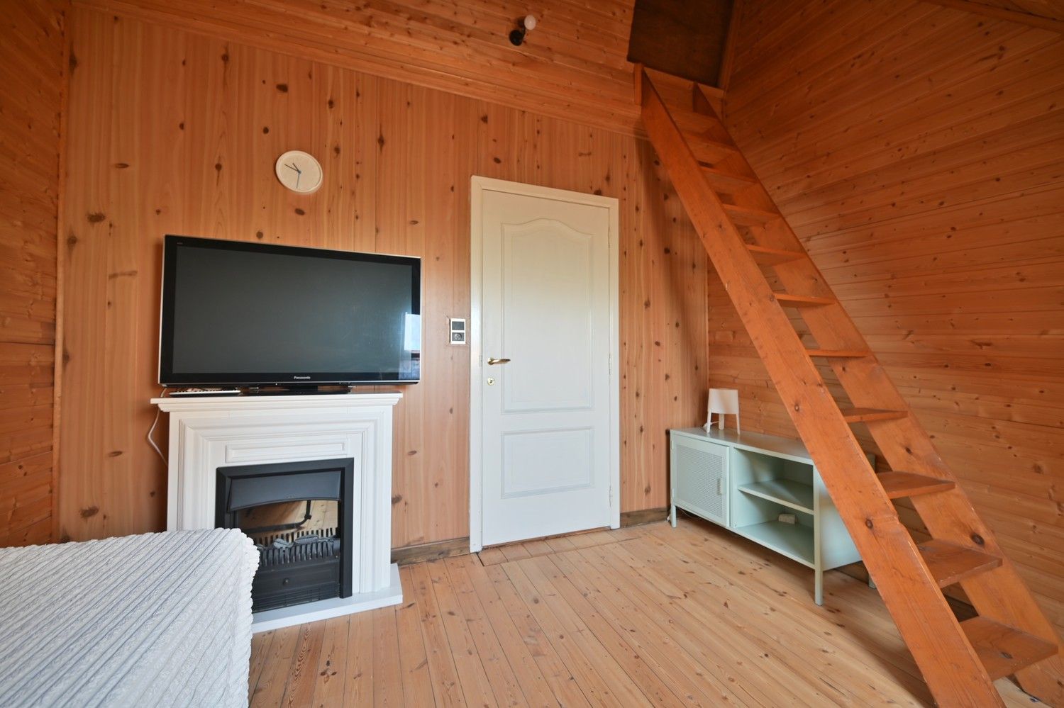 Royale woning met 5 slaapkamers en zwembad, gelegen op een perceel van 23a te Neerharen foto 34