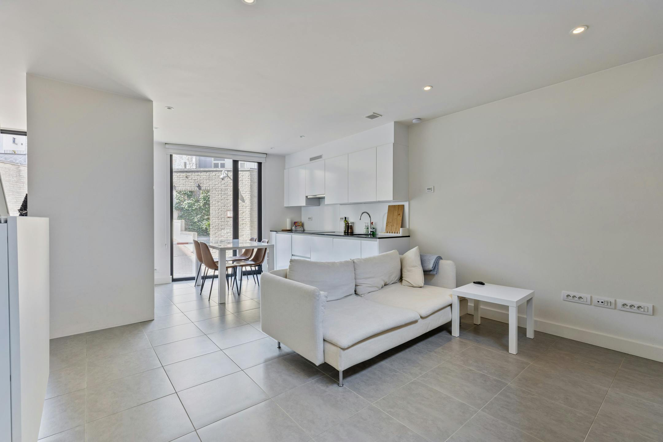 Moderne stadswoning met 2 slaapkamers in hartje Gent te koop foto 3