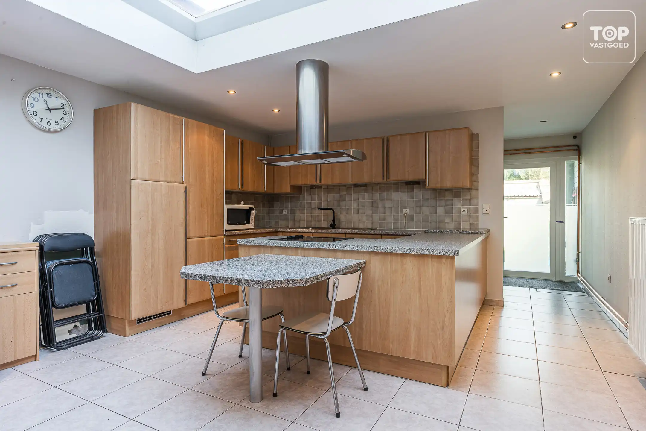 Woning met 4 slaapkamers en leuke tuin foto 8