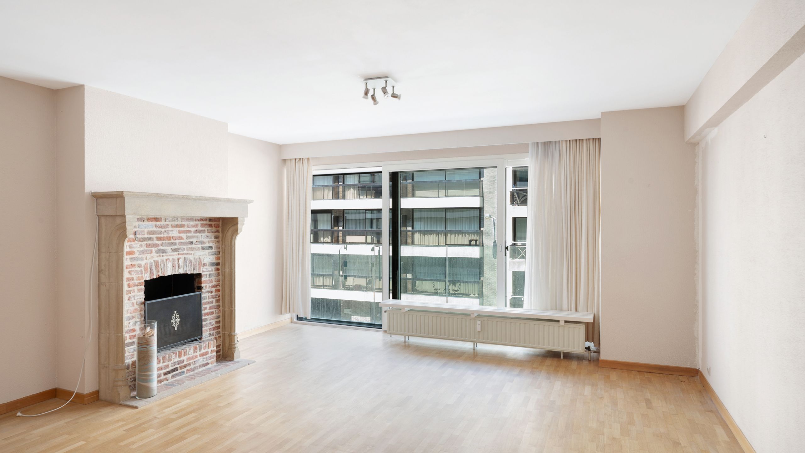 Ruim appartement met zijdelings zeezicht nabij Rubensplein   foto 6