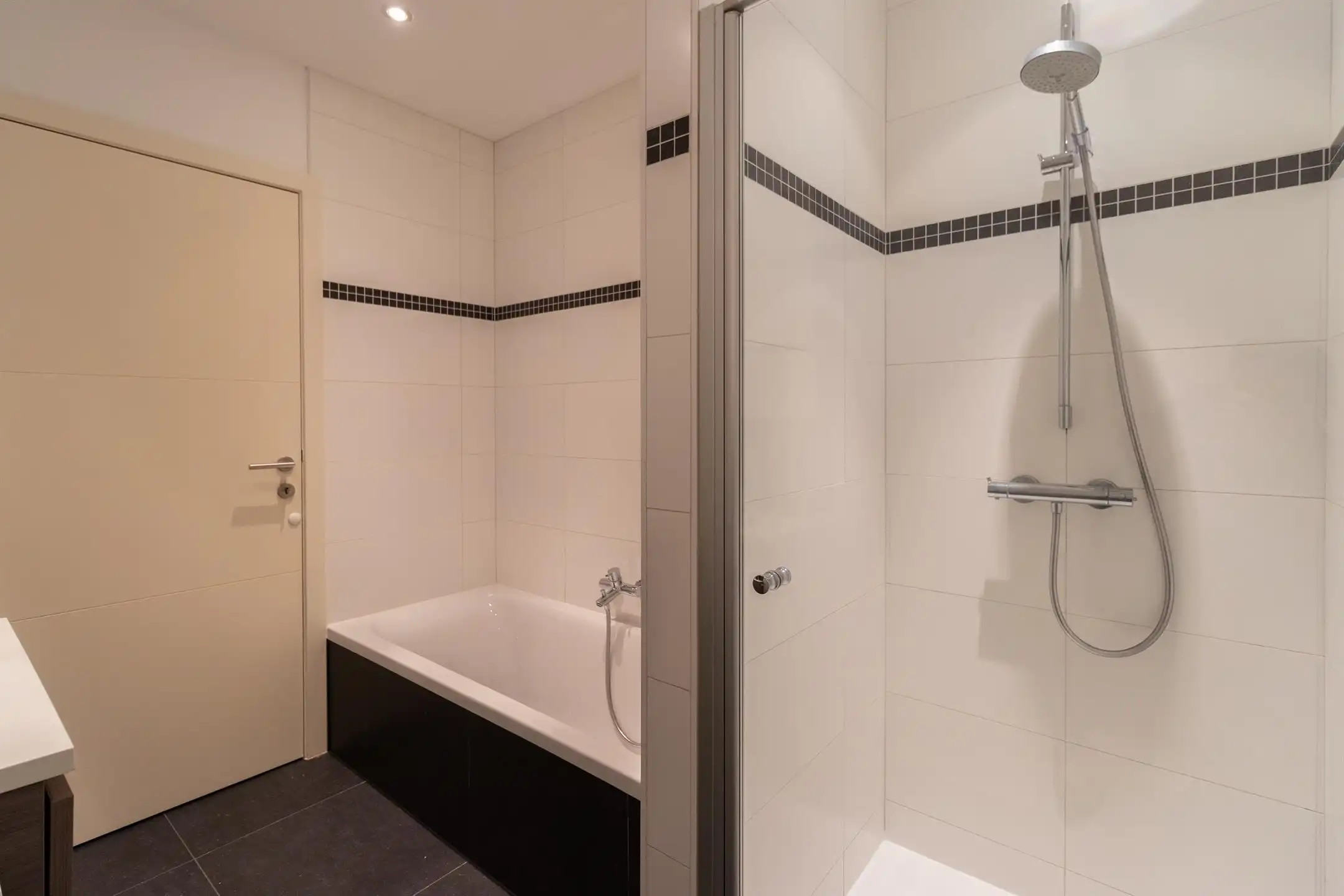 Appartement te huur foto 11