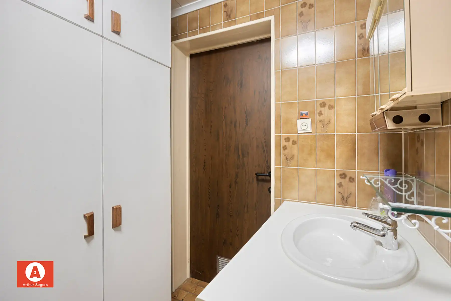 Te renoveren woning nabij centrum Buggenhout foto 13