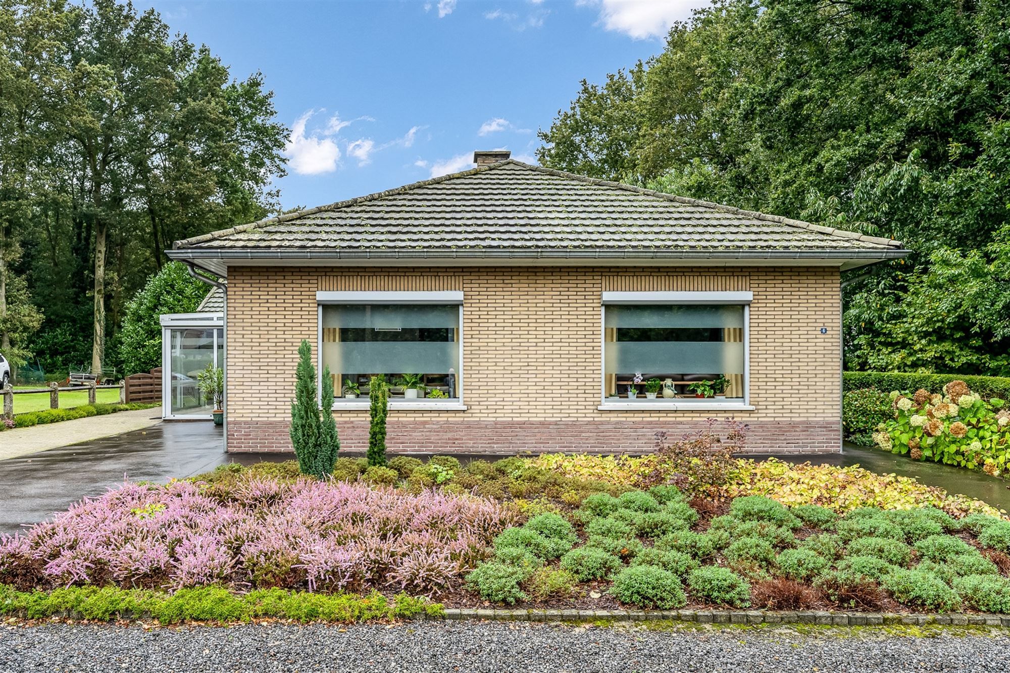 GOED ONDERHOUDEN GELIJKVLOERSE WONING MET 3 SLAAPKAMERS OP RUIM PERCEEL VLAK BIJ KOERSEL CENTRUM foto 28