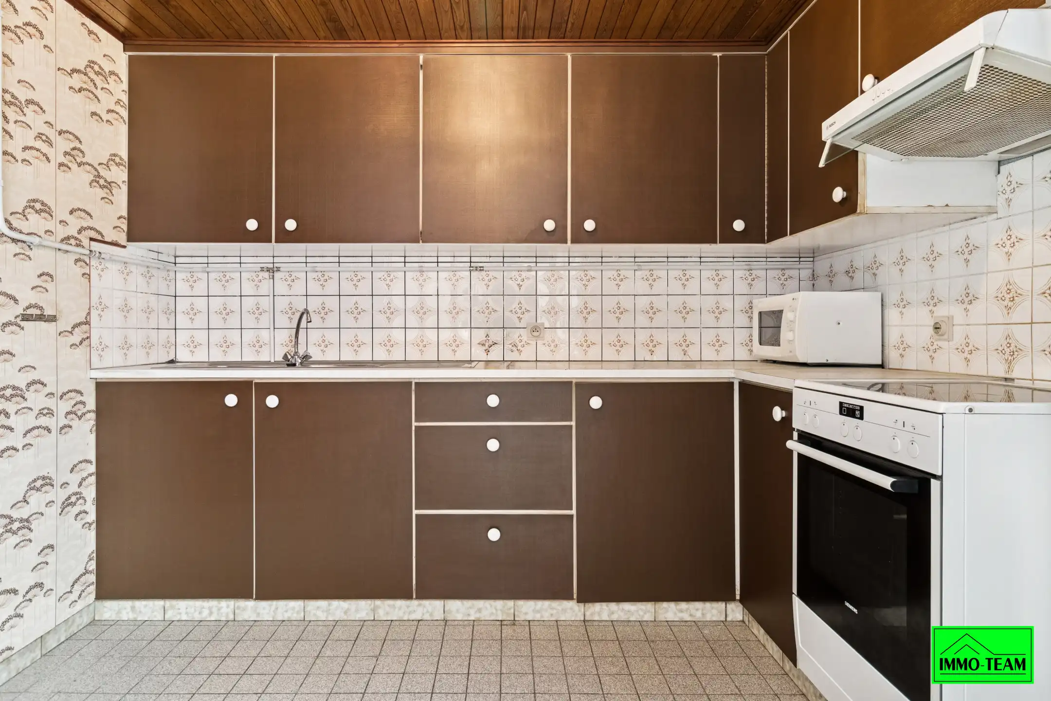 Te renoveren 2-gevelwoning met tuin  foto 8