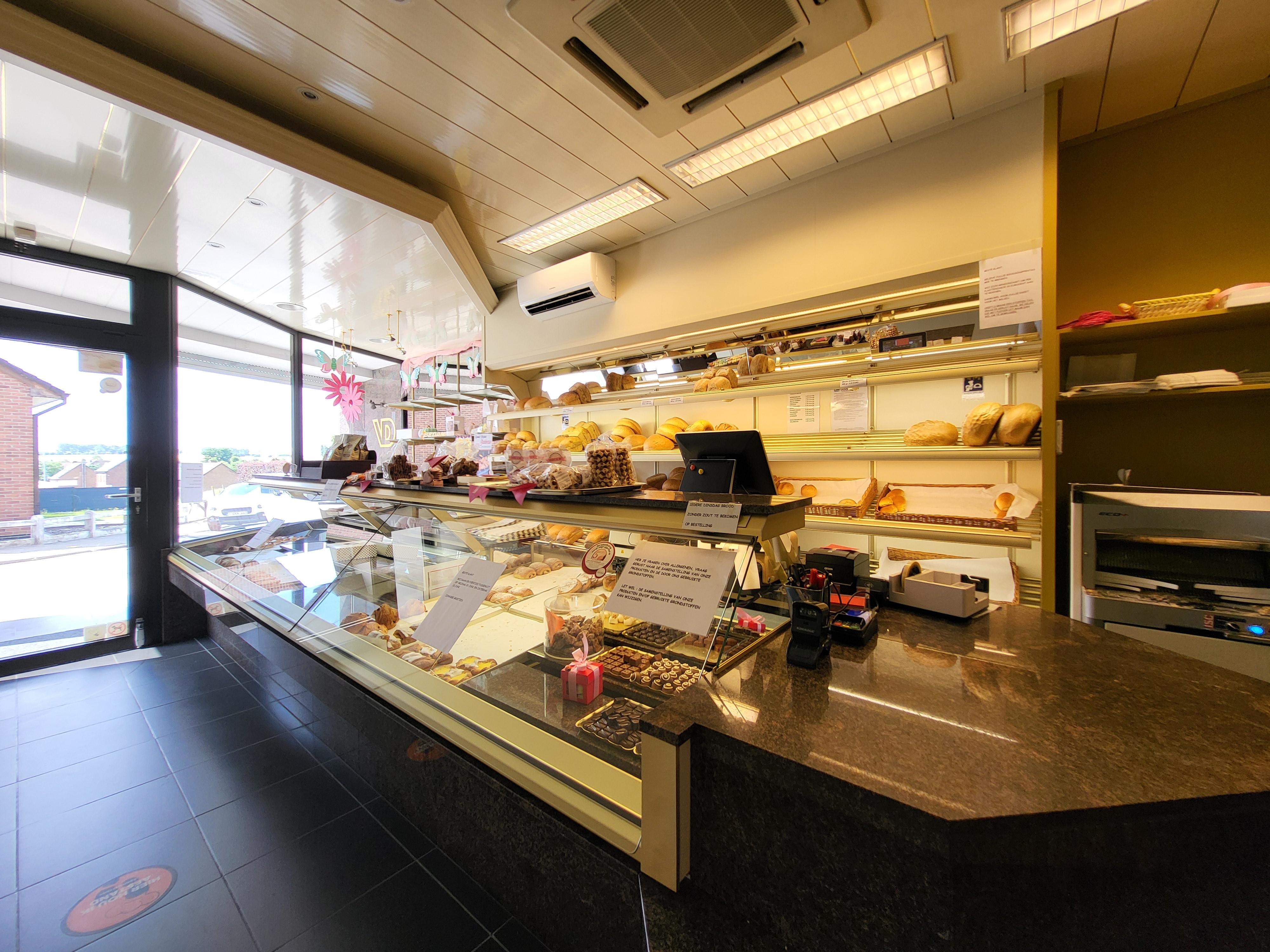 Ruime en veelzijdige woning met grote tuin in het charmante Sint-Maria-Lierde foto 5