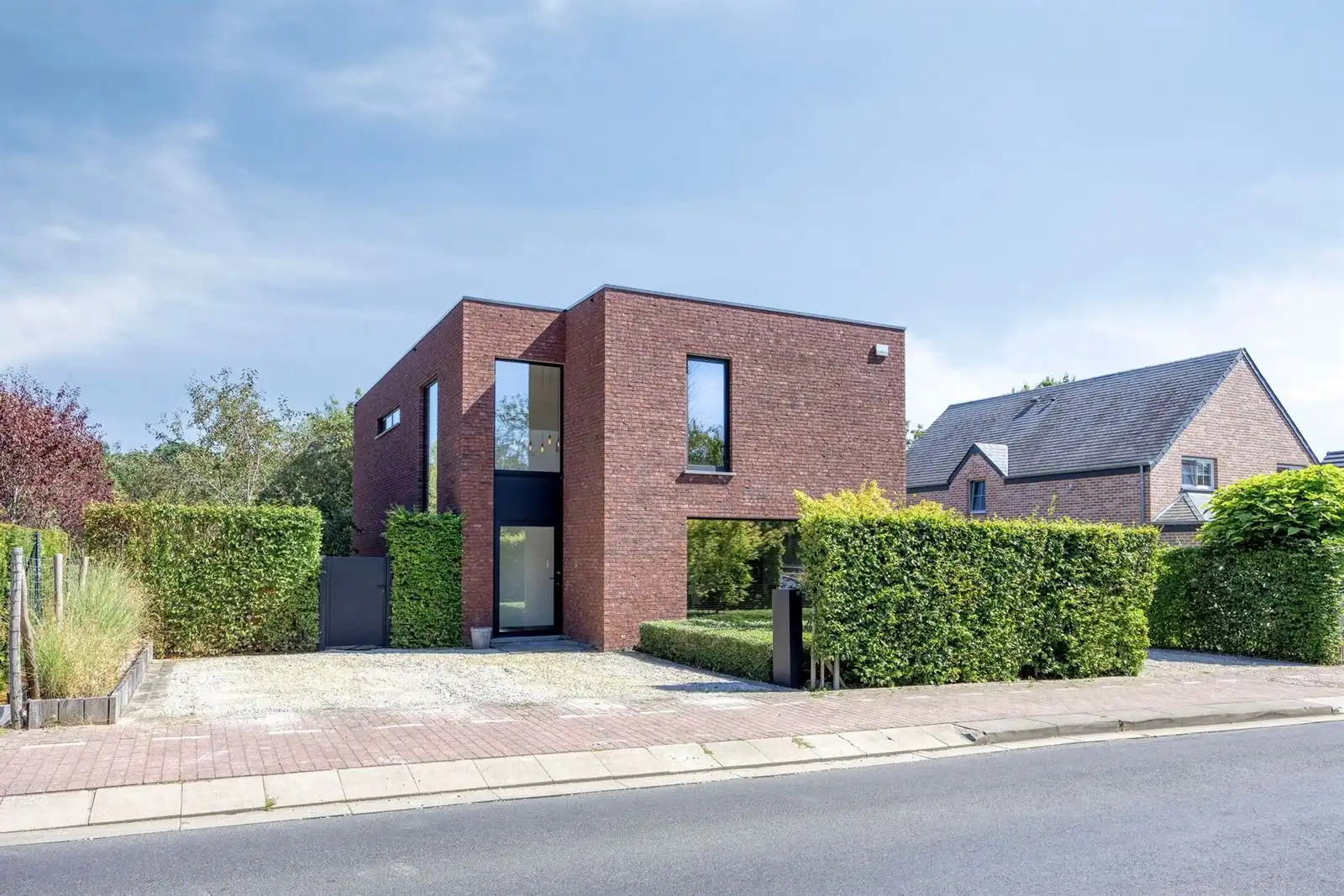 Luxe villa (320m²) met zwembad in Beersel (Alsemberg) foto {{pictureIndex}}