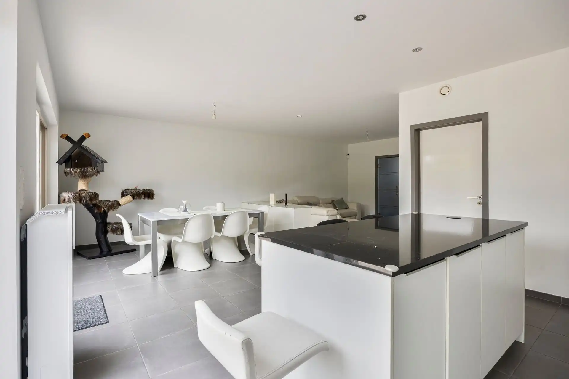 Charmante 2-gevel woning in perfecte staat foto 13