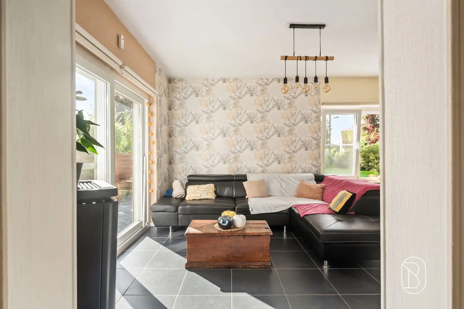 Volledig gerenoveerde woning op 1.800 m² in Warchin foto 10