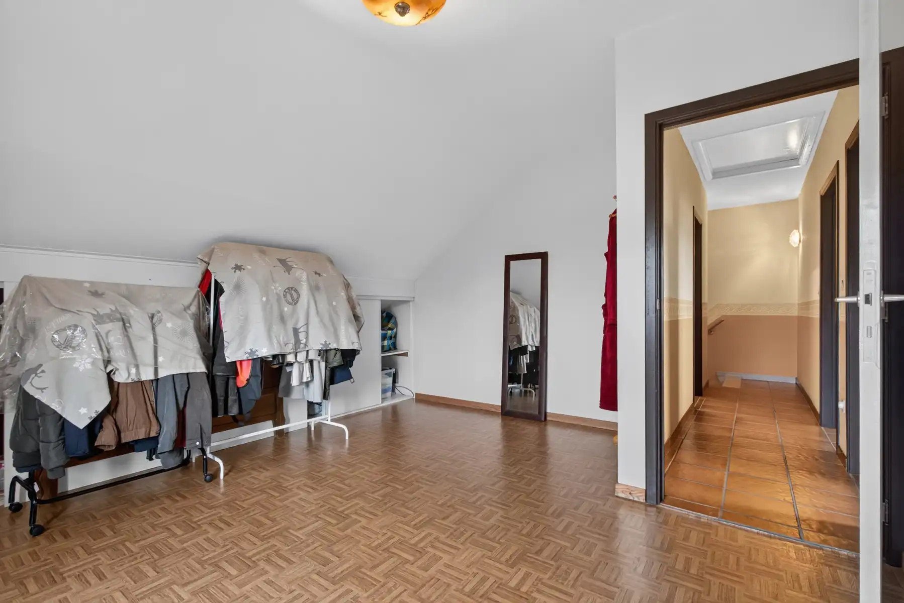 RUIME WONING - 3 SLK - VERANDA - TERRAS - TUIN - PARKING foto 21