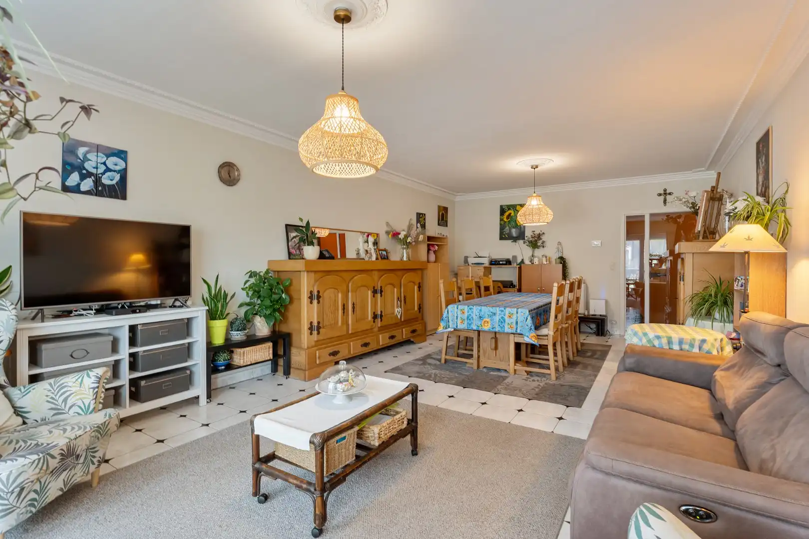 Ruim en centraal gelegen appartement, 2 slpk, met terras en garage foto 7