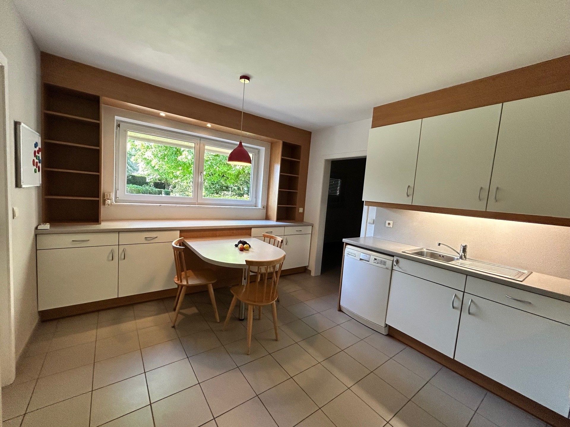 Ruime woning met aangelegde tuin in Rosmeer foto 7