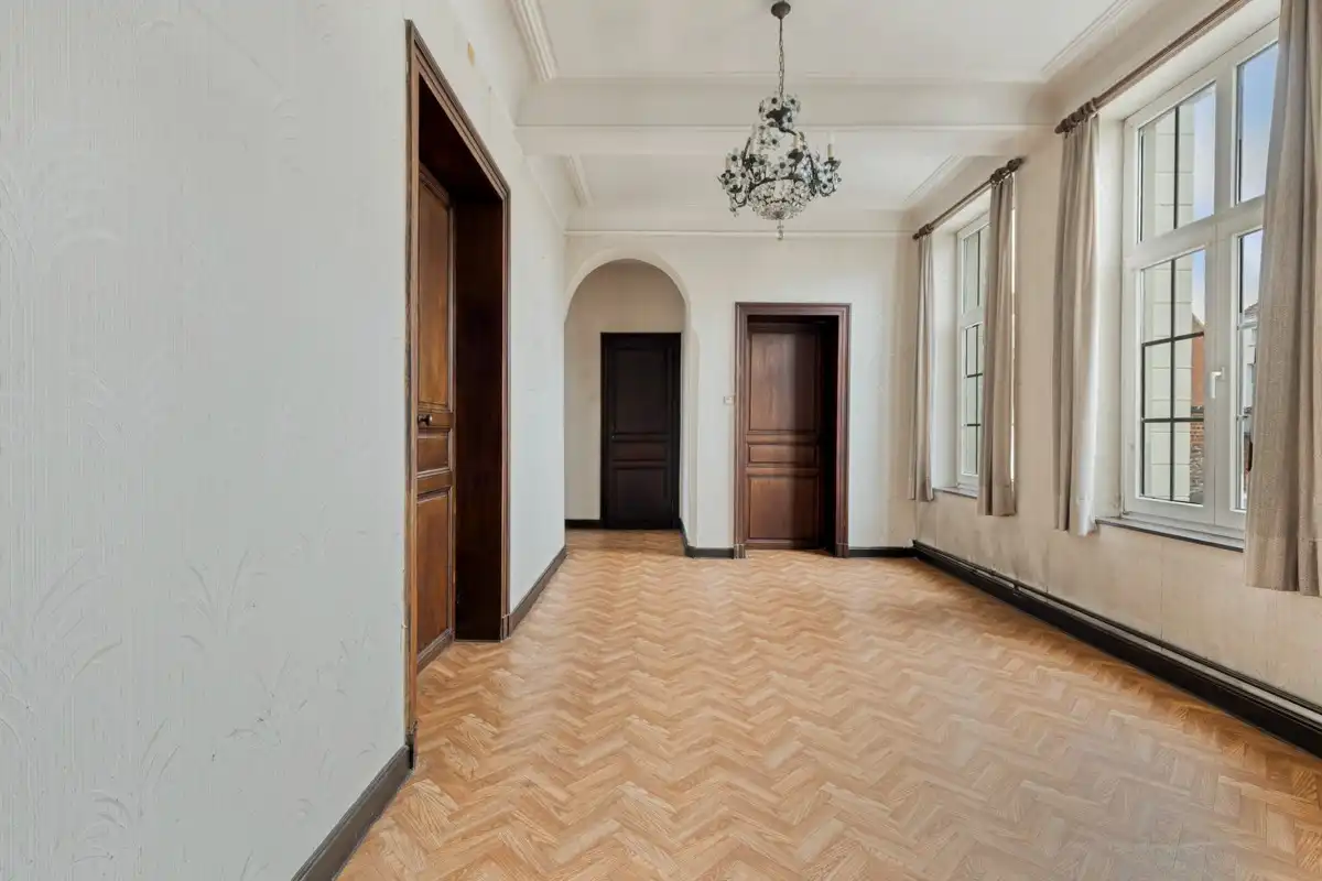 Statig herenhuis in het hart van Brakel foto 11