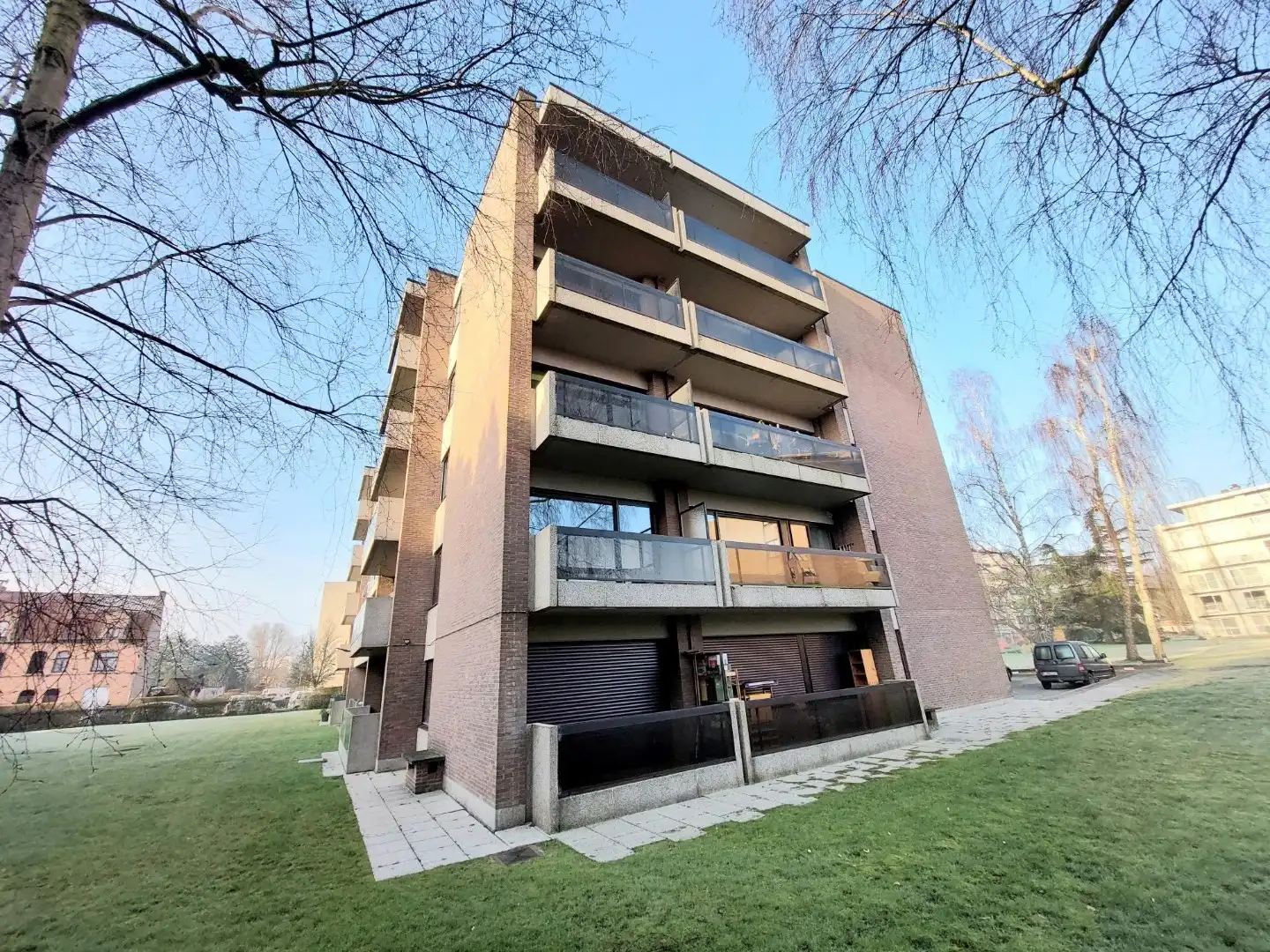 Instapklaar gelijkvloersappartement foto 12