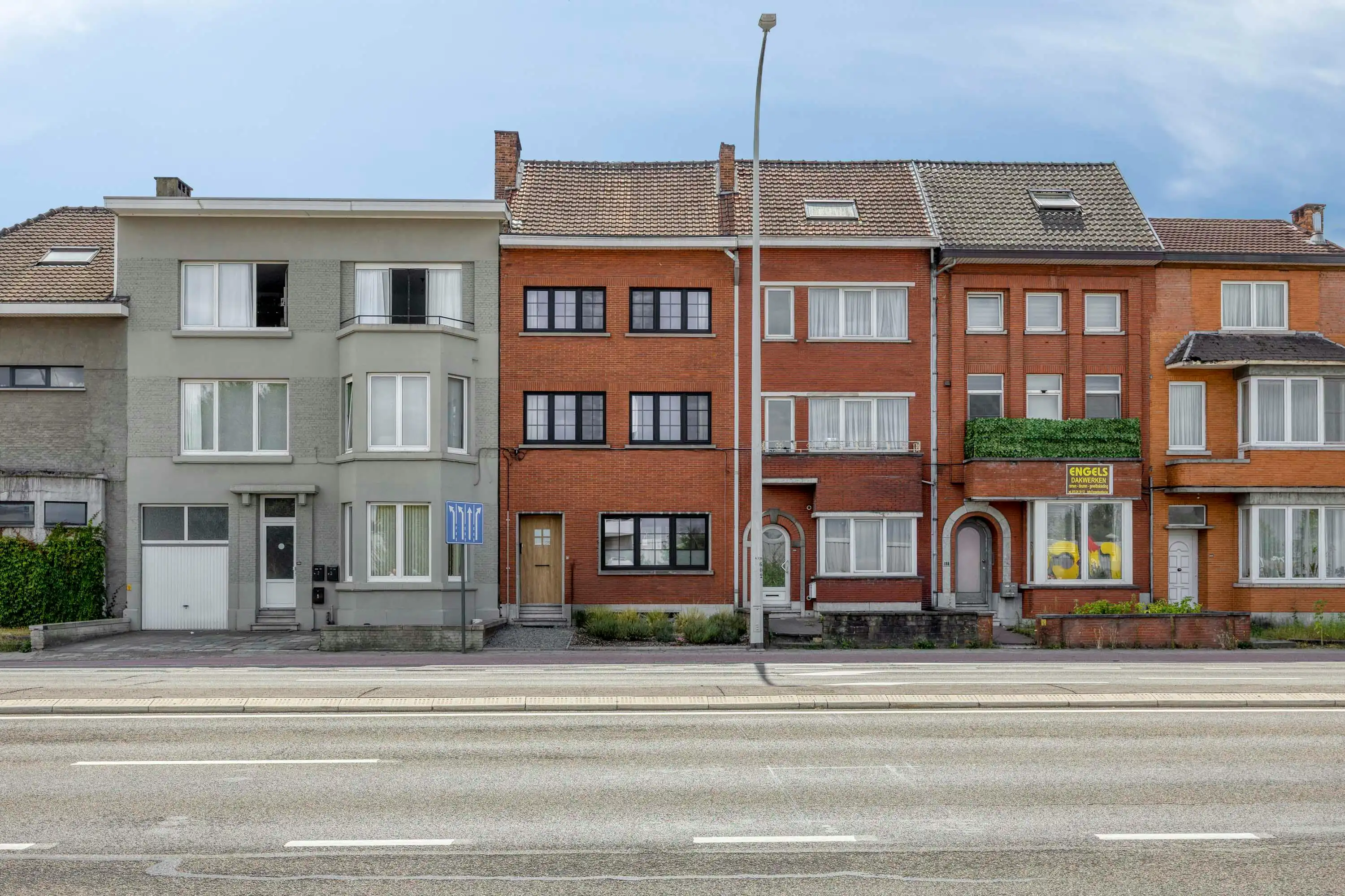 Charmante stadswoning met 5 slaapkamers en privéparkings foto 28